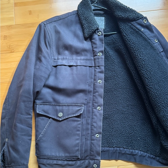 Levi's Black Trucker Sherpa-Lined Field Jacket - Picture 8 of 8